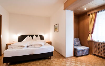 Accommodation:&nbsp;Ornella 613.4