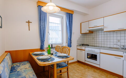 Andriano 602: Cabinetry, Property, Furniture, Countertop, Azure, Wood, Table, Window, Kitchen Stove, Interior Design