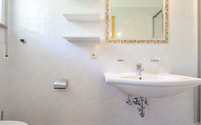 Accommodation:&nbsp;Festenstein 602.4