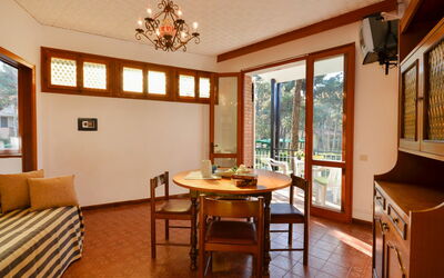 Villaggio Alex 620.2: Table, Furniture, Window, Wood, Chair, Living Room, Lighting, Building, Cabinetry, Flooring
