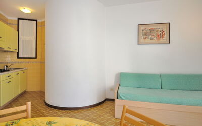 Accommodation:&nbsp;Villaggio Tivoli 635.10