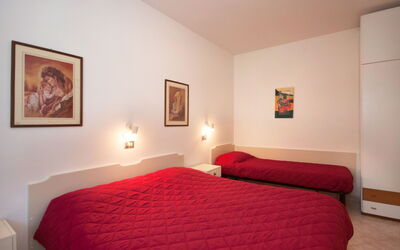 Accommodation:&nbsp;Diana 643.4