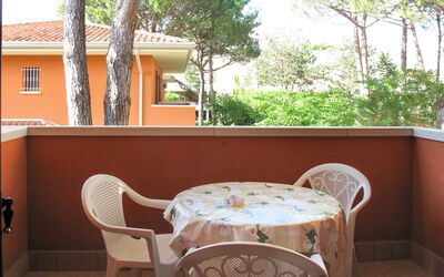 Accommodation:&nbsp;Villaggio Capistrano 657.2