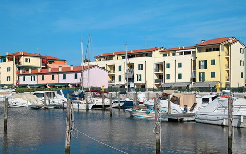 Albatros: Water, Marina, Harbor, Blue, Sky, Town, Boat, Port, Sea, Waterway