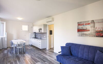 Accommodation:&nbsp;Green Village 649.1