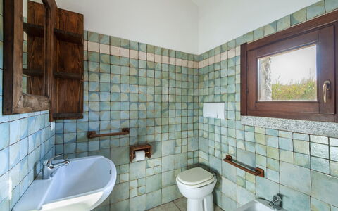 Badesi 622: Plumbing Fixture, Property, Building, Tap, Sink, Bathroom, Blue, Purple, Window, Bathroom Sink