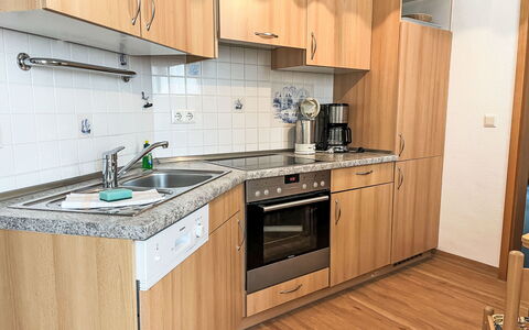 Villa Imperator: Cabinetry, Countertop, Kitchen Sink, Sink, Building, Kitchen Stove, Tap, Kitchen, Wood, Kitchen Appliance