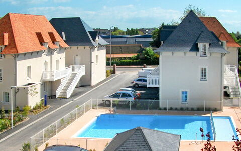 Cabourg 633: Residential Area, Property, House, Building, Town, Roof, Architecture, Home, Real Estate, Swimming Pool