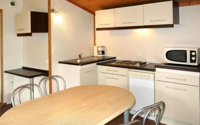 Accommodation:&nbsp;Les Hameaux de Miel-Chalet 6 Pers. 615.1
