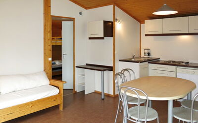 Accommodation:&nbsp;Les Hameaux de Miel-Chalet 6 Pers. 615.1