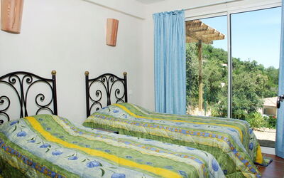 Accommodation:&nbsp;F3 Charme 647.3