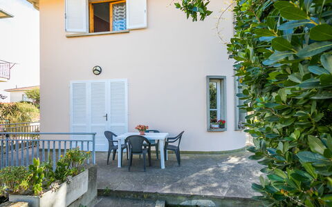 Castiglioncello 641: Water, Sky, Building, Plant, Property, Swimming Pool, Azure, Tree, Window, House