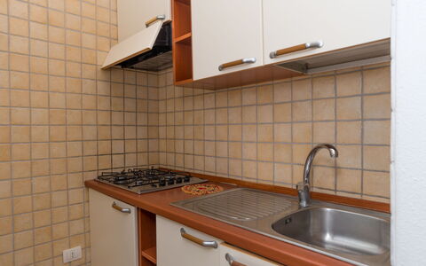 Valle degli Oleandri (Rei185): Kitchen Sink, Tap, Countertop, Cabinetry, Property, Sink, Plumbing Fixture, Kitchen, Building, Interior Design
