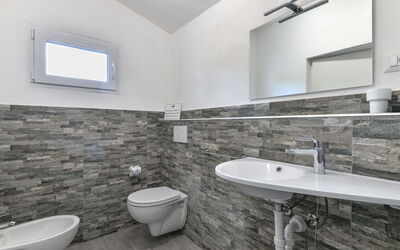 Accommodation:&nbsp;Il Melograno 678.12