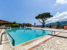 Accommodation:&nbsp;Il Melograno 678.10