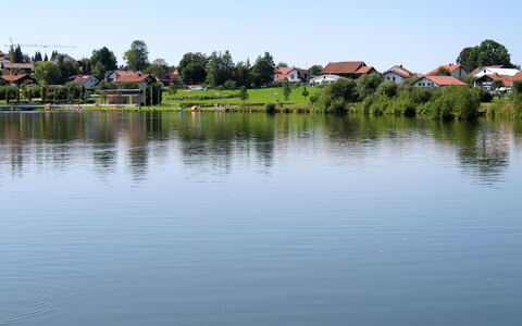 Waldkirchen 604: Body Of Water, Water Resources, Water, Reflection, Bank, River, Pond, Waterway, Natural Landscape, Natural Environment