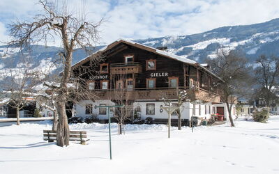 Zell am Ziller 684: Snow, Winter, Property, Mountain, Home, Sky, House, Tree, Hill Station, Log Cabin
