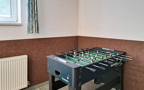 Zell am Ziller 685: Interior Design, Furniture, Recreation Room, Room, Indoor Games And Sports, Wood Stain, Hardwood, Varnish, Billiard Table, Light Fixture