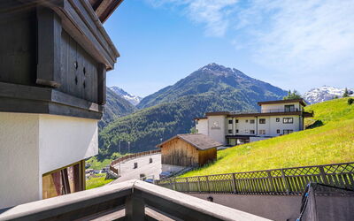 Accommodation:&nbsp;Nadine 667.5