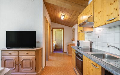 Accommodation:&nbsp;Nadine 667.5