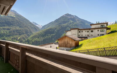 Accommodation:&nbsp;Nadine 667.4