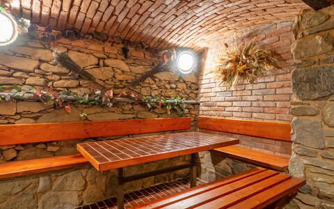 Haus Polivka: Building, Wood, Brickwork, Beam, Interior Design, Brick, Wall, House, Ceiling, Hardwood