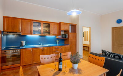 Accommodation:&nbsp;Base Camp 1 603.2