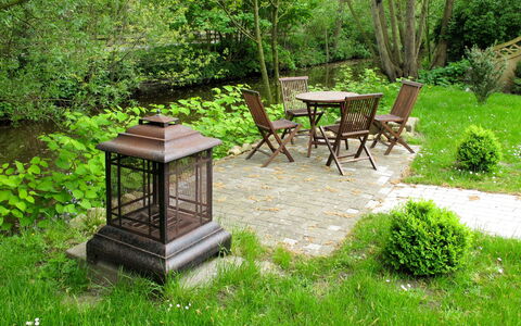 Am Fleet: Natural Landscape, Furniture, Tree, Grass, Botany, Table, Yard, Backyard, Garden, Landscape