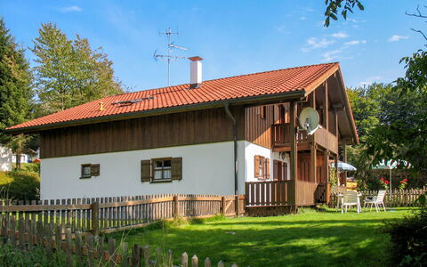 Mühlberg: Plant, Sky, Property, Building, Window, Tree, Fence, Wood, House, Land Lot