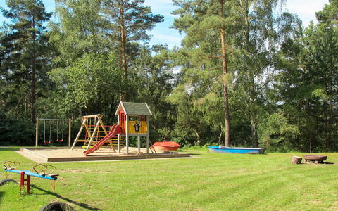 Plau am See 621: Plant, Sky, Tree, Land Lot, Shade, Cloud, Grass, Leisure, Landscape, Playground