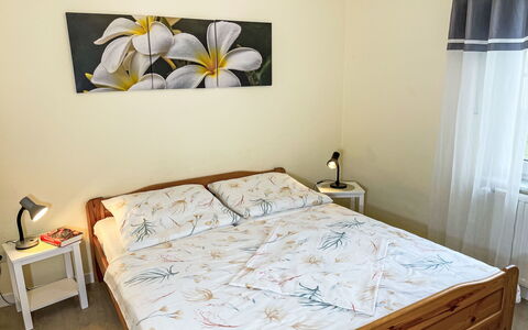 Plau am See 621: Furniture, Property, Building, Comfort, Azure, Textile, Wood, Interior Design, Bed Frame, Table