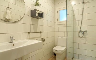 Accommodation:&nbsp;Los Pinos 615.2