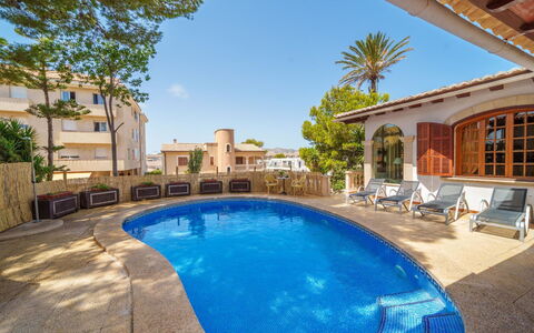 Villa Munar i: Water, Plant, Property, Sky, Furniture, Building, Window, Swimming Pool, Azure, Tree