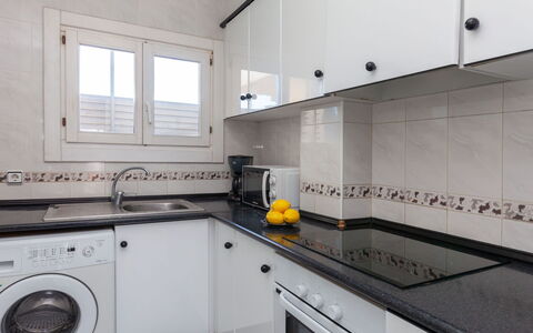 Riells Park: Property, Room, Countertop, Cabinetry, Kitchen, Furniture, Interior Design, House, Building, Tile