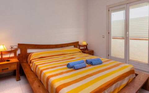Riells Park: Bedroom, Bed, Furniture, Bed Sheet, Room, Property, Mattress, Bed Frame, Bedding, Interior Design