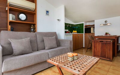 Accommodation:&nbsp;Port L'Escala 731.6