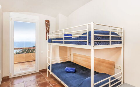 Xarmada Guillermo: Sea, Ocean, Coast, Wood Stain, Wood Flooring, Hotel