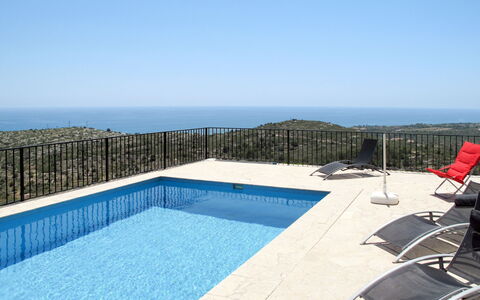 Grecia: Water, Sky, Building, Swimming Pool, Azure, Rectangle, Shade, Outdoor Furniture, House, Chair