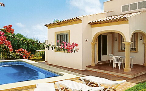 Jávea 711: Building, Property, Sky, Light, Azure, Swimming Pool, Plant, Window, Shade, Tree