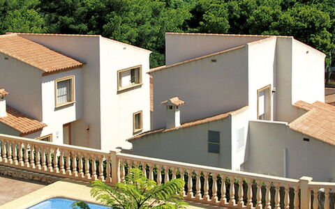 Jávea 711: Building, Property, Sky, Light, Azure, Swimming Pool, Plant, Window, Shade, Tree