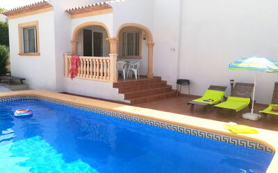 Hierbabuena 711.7: Building, Property, Sky, Light, Azure, Swimming Pool, Plant, Window, Shade, Tree