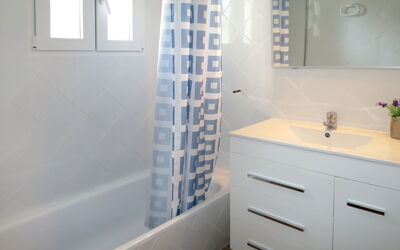 Sunsea Village (Clp606) 623.2: Mirror, Plumbing Fixture, Sink, Cabinetry, Bathroom Cabinet, Building, Tap, Bathroom, Drawer, Bathroom Sink