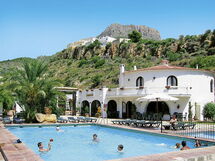 Accommodation:&nbsp;Sunsea Village (Clp603) 994.4