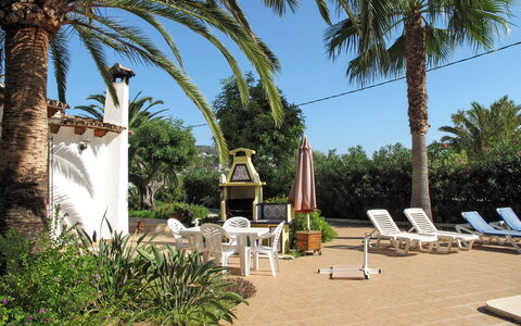 Jaen: Sky, Plant, Furniture, Tree, Arecales, Outdoor Furniture, Shade, Chair, Real Estate, Leisure