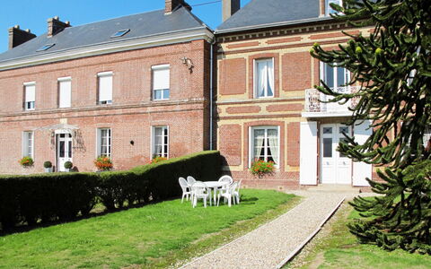 Le Domaine du Vasouy: Building, Window, Sky, Property, Plant, Land Lot, Grass, Architecture, Cottage, House