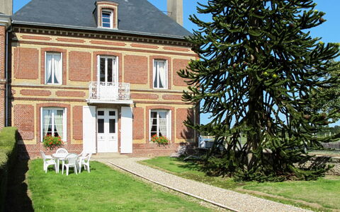 Le Domaine du Vasouy: Plant, Sky, Property, Building, Window, Land Lot, Tree, Cottage, Grass, House