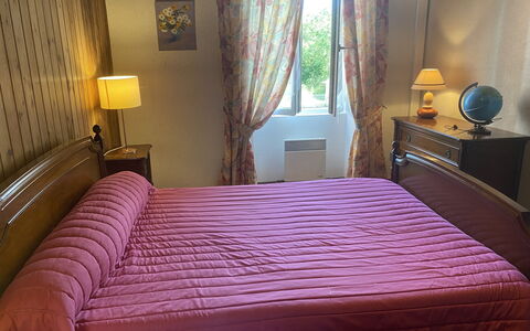 La Bonneraie: Bed, Bedroom, Bedding, Furniture, Bed Sheet, Wood, Linens, Interior Design, Textile, Bed Frame