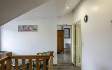 Le Champ des Mouettes: Property, Wood, Door, Interior Design, Floor, Flooring, Wood Stain, Hardwood, Real Estate