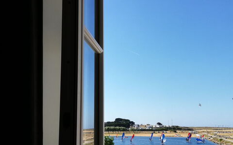 Raffinement, Confort et Vue Mer: Water, Sky, Building, Window, Azure, Shade, Leisure, Swimming Pool, House