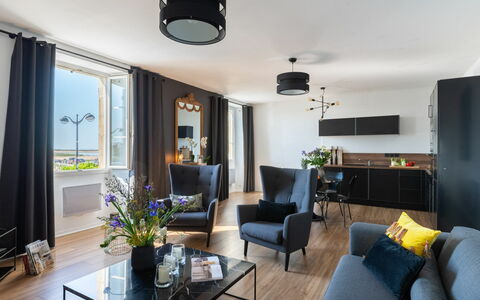 Raffinement, Confort et Vue Mer: Plant, Water, Property, Furniture, Building, Table, Window, Azure, Chair, Interior Design